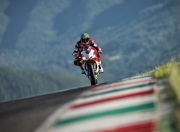 萨拉赫官方宣布持续失利新规，湖人引发争议！观众掌声雷动